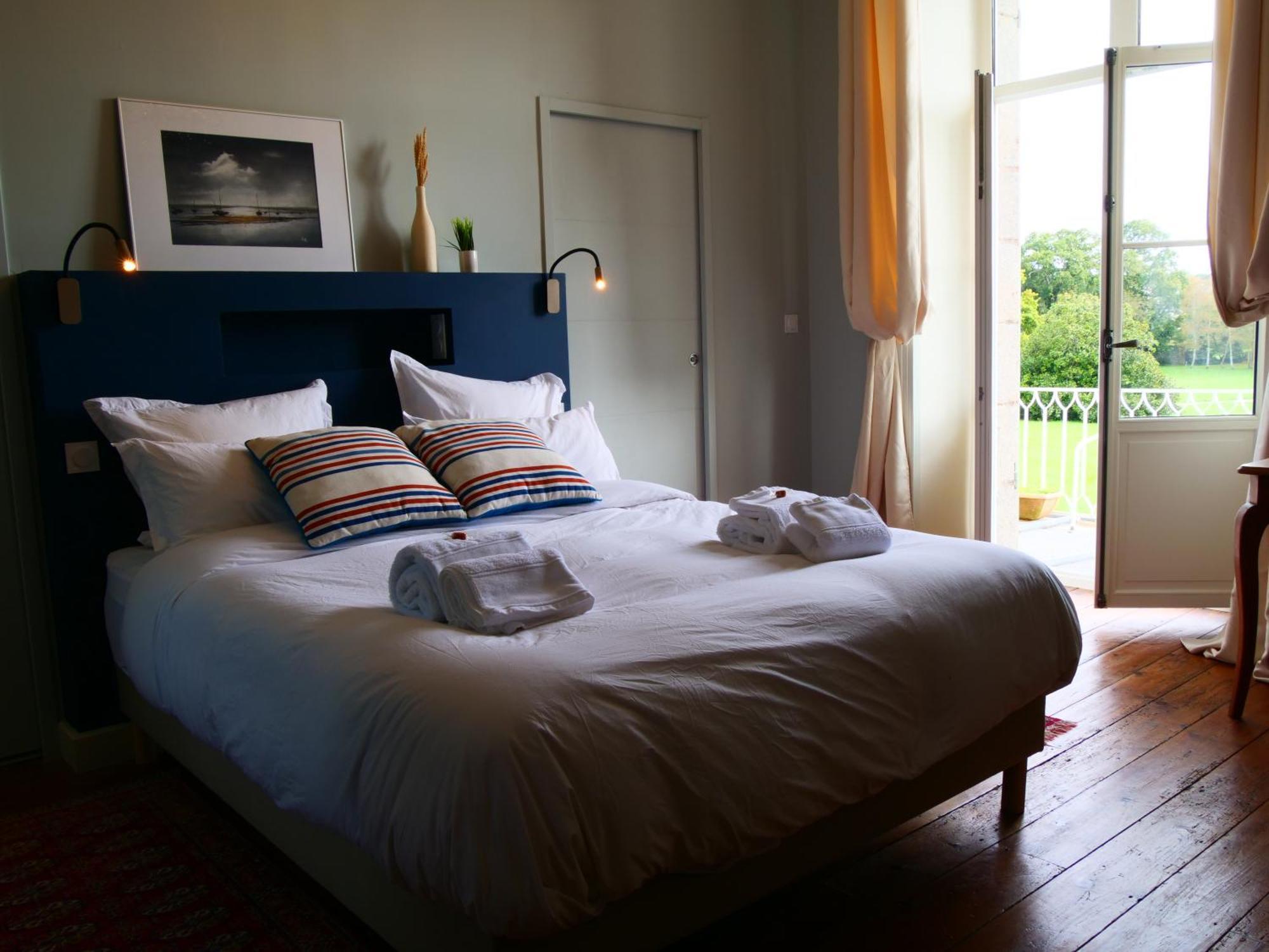 Bed and Breakfast Domaine Du Cloitre Pleneuf-Val-Andre Habitación foto